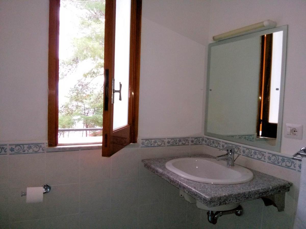 Testa Di Monaco - Basic Beach Accommodations Capo d'Orlando Ngoại thất bức ảnh
