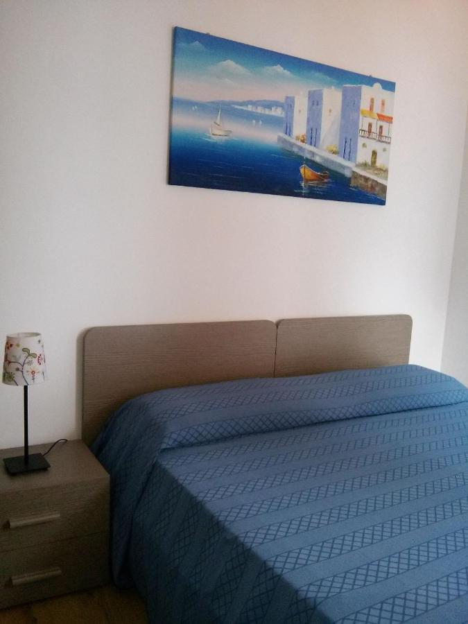Testa Di Monaco - Basic Beach Accommodations Capo d'Orlando Ngoại thất bức ảnh