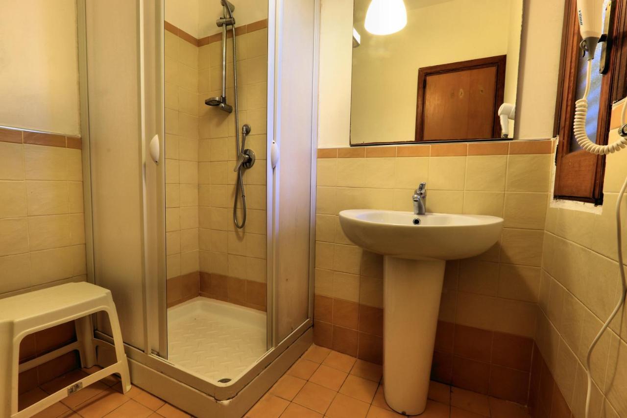Testa Di Monaco - Basic Beach Accommodations Capo d'Orlando Ngoại thất bức ảnh