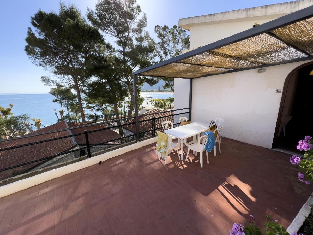 Testa Di Monaco - Basic Beach Accommodations Capo d'Orlando Ngoại thất bức ảnh