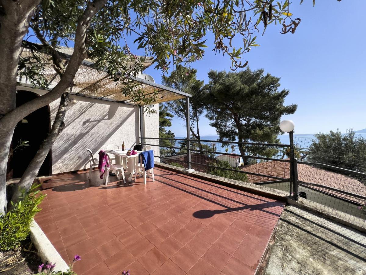 Testa Di Monaco - Basic Beach Accommodations Capo d'Orlando Ngoại thất bức ảnh