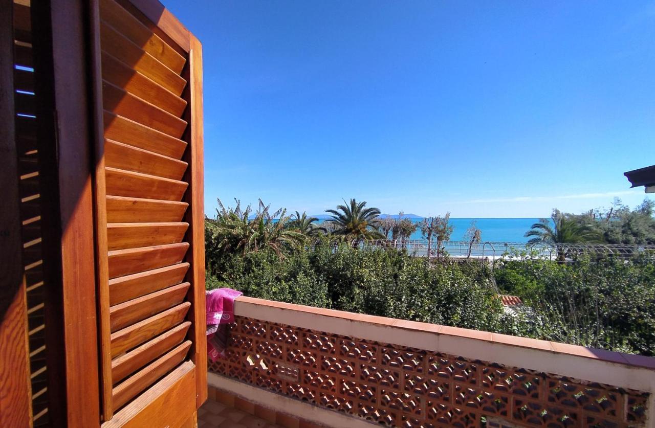 Testa Di Monaco - Basic Beach Accommodations Capo d'Orlando Ngoại thất bức ảnh