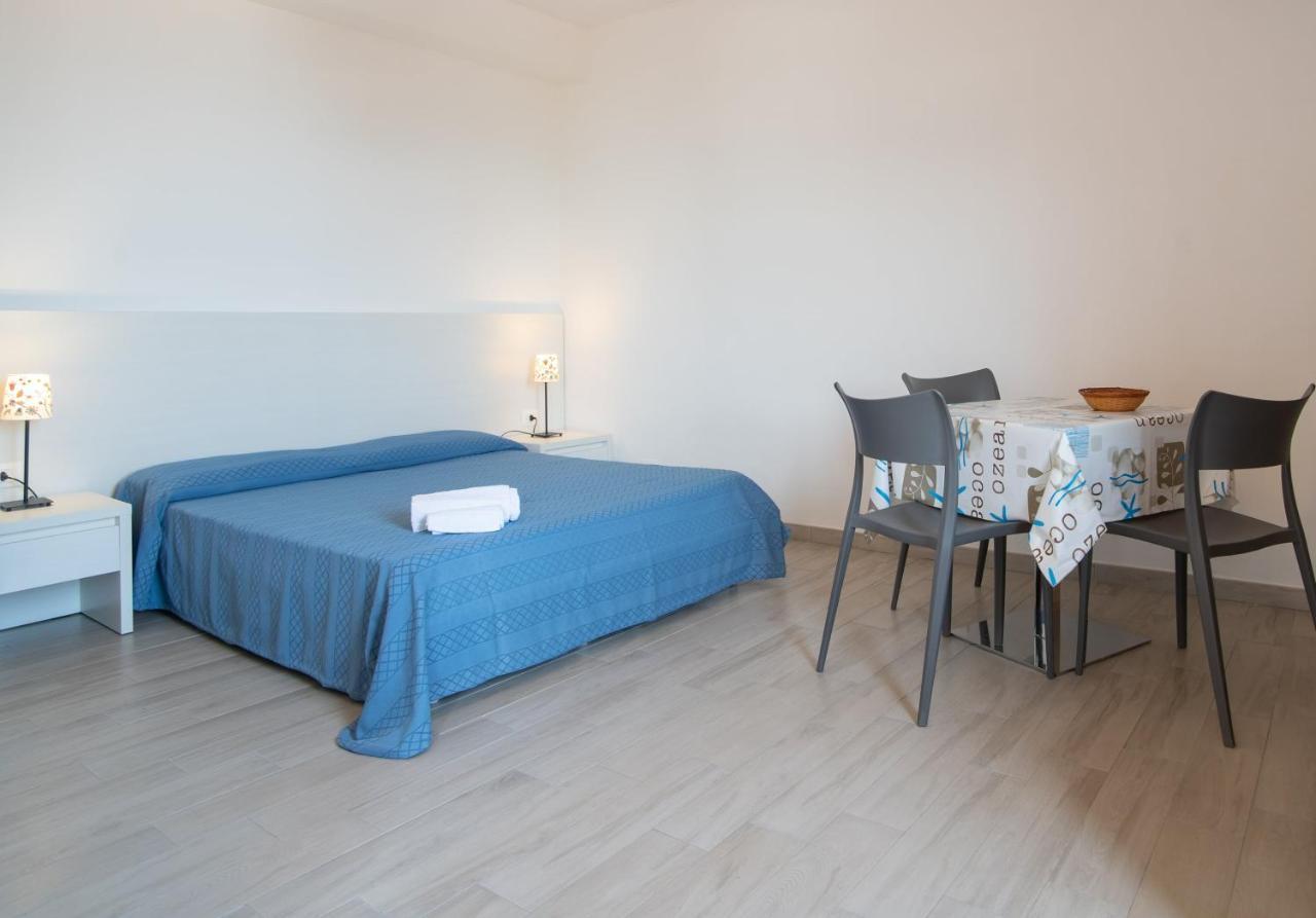 Testa Di Monaco - Basic Beach Accommodations Capo d'Orlando Ngoại thất bức ảnh